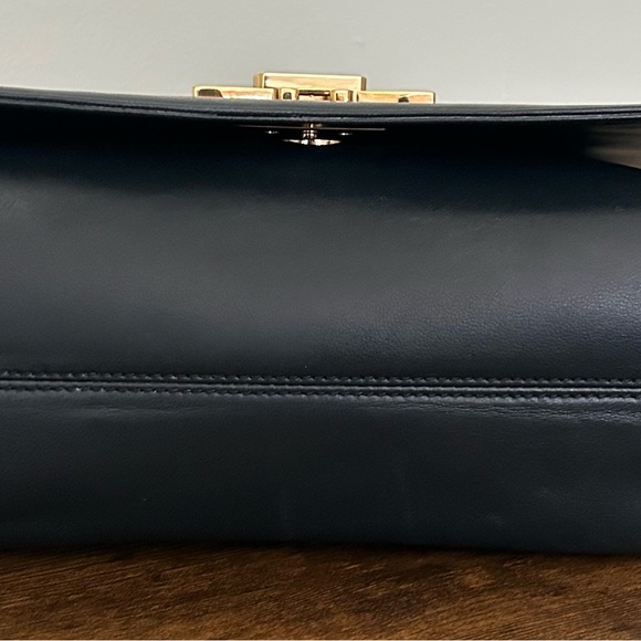 Authentic Salvatore Ferragamo Studio Box Navy Leather Gold Gancio Med EUC - Picture 14 of 15